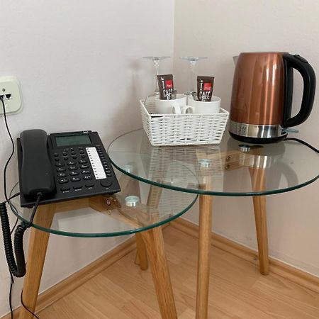 Bed and Breakfast Pansion Waldinger Osijek Exterior foto