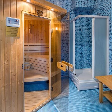Bed and Breakfast Pansion Waldinger Osijek Exterior foto
